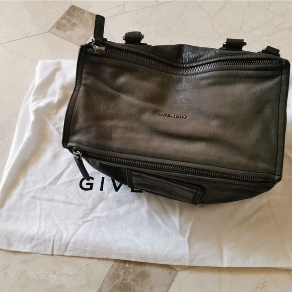 Givenchy Pandora Bag in Medium/Large - Picture 1 of 8